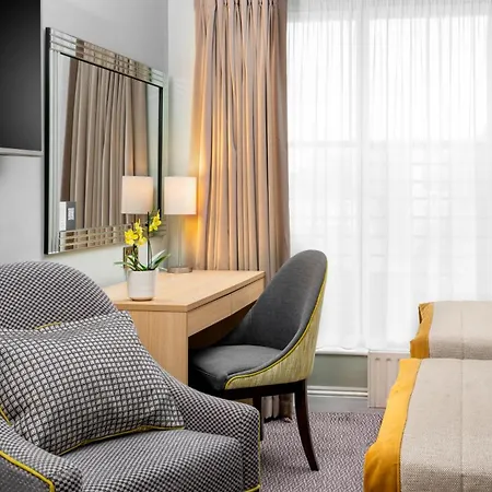 The Fleet Hotel 4*