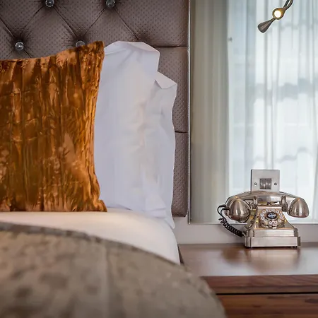Hotel The Fleet 4*
