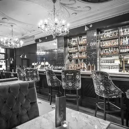 Отель The Fleet 4*